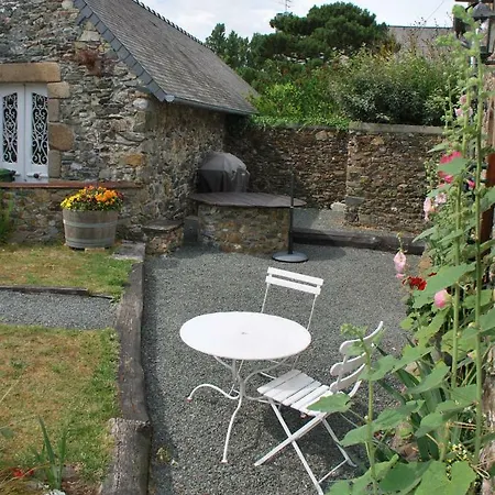 Roses Tremieres * Blainville-sur-Mer